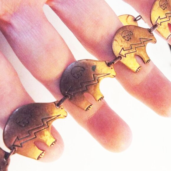 50'S HOPI NATIVE AMERICAN COPPER ETCHED SPIRIT BEAR W/ HEARTLINE LINK BRACELET G - Picture 5 of 5